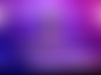 Robô na posição de um juiz de tribunal, segurando um martelo.