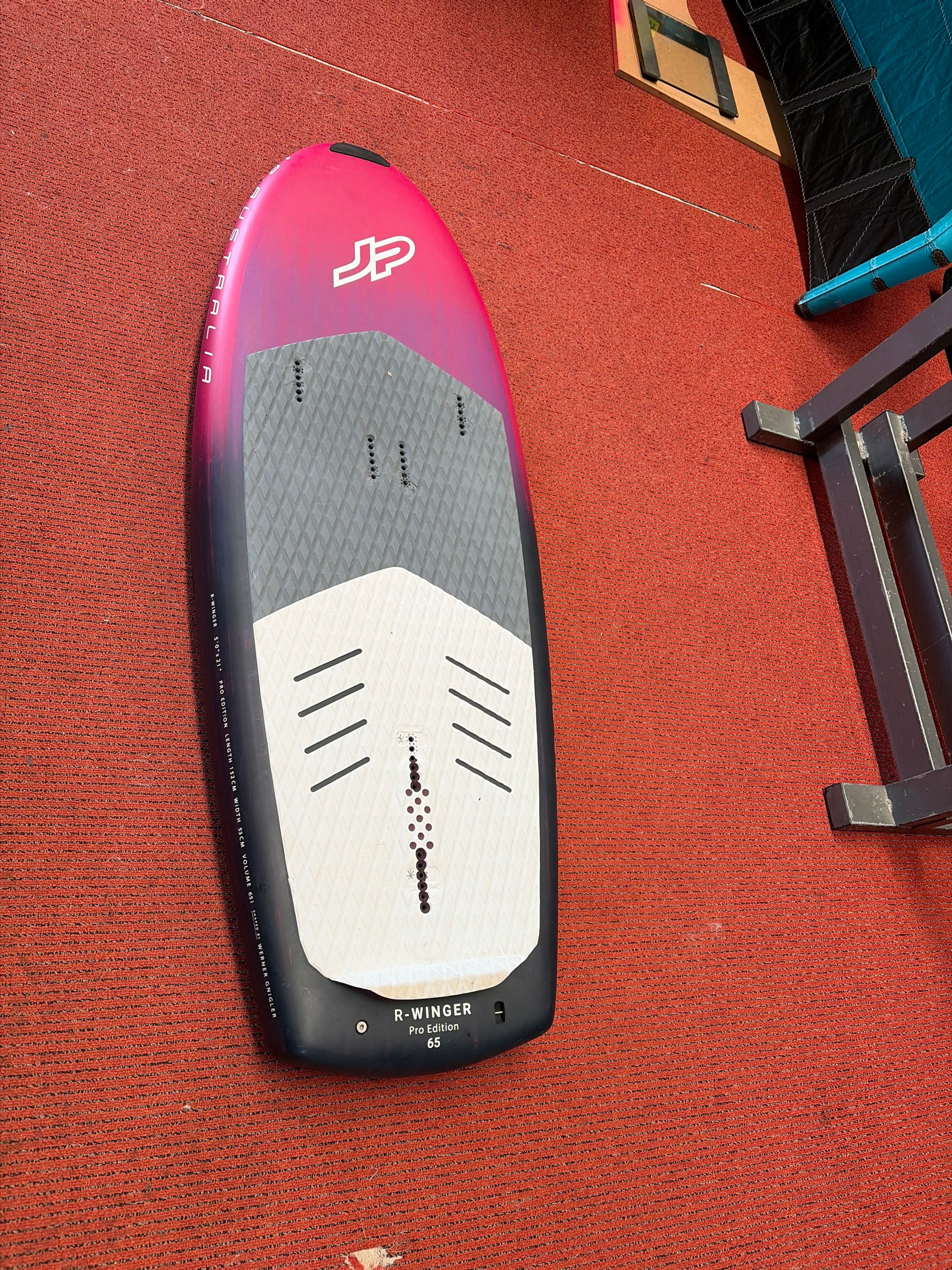 Used R-Winger pro edition 65