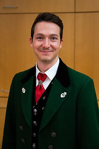 Portrait_2022_30x20_300dpi-43.jpg
