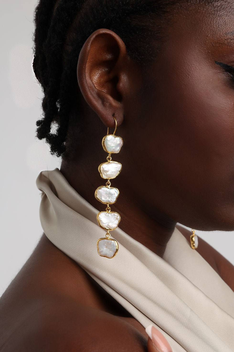 Küçük resim: Pearl Cascade Earrings