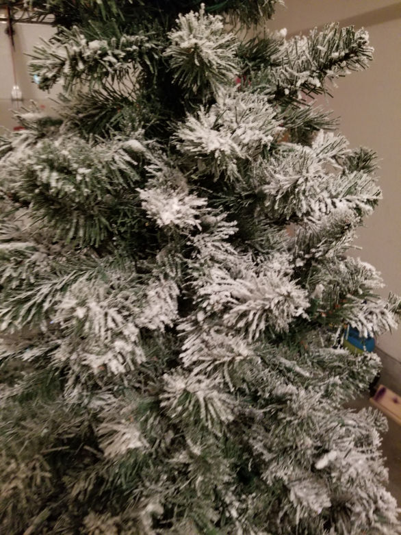 DIY Flocked Christmas Tree