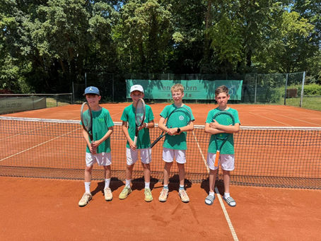 Erfolgreiches Tenniswochenende beim TV Lußheim trotz hochsommerlicher Temperaturen