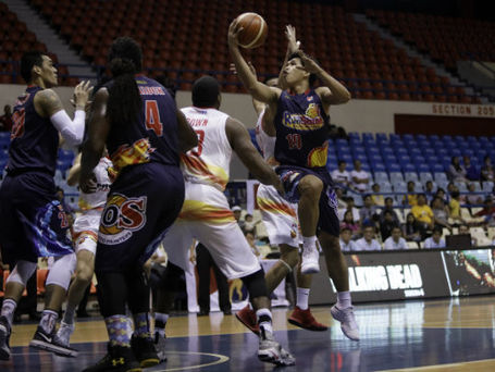 Elasto Painters clobber Fuel Masters