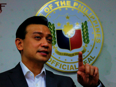 Trillanes signs bank waivers, dares Duterte to do the same