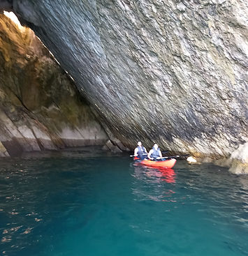 Tour de Kayak à praia da Ribeira do Cavalo