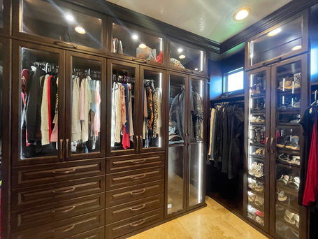 Why Custom Cabinets Are the Ultimate Home Investment: Elevate Your Space with Quality Craftsmanship!