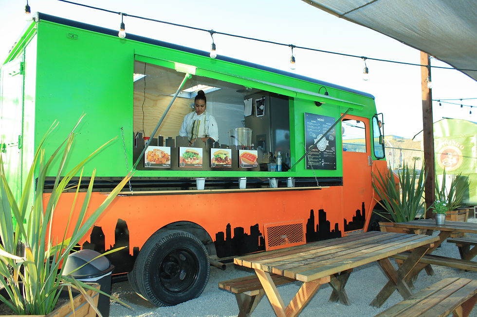 Restaurantes-Tijuana-FastBistro-Foodtrucks-Exterior.JPG