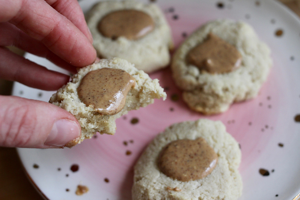 paleo almond butter cookies