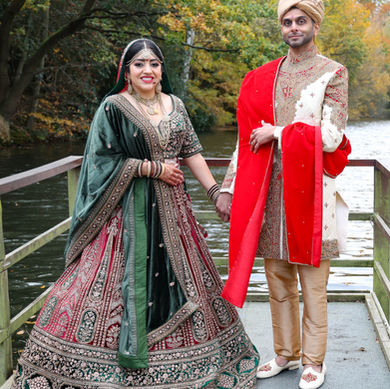 Capturing Timeless Moments by the Lake in the Stunning Berkshire Countryside