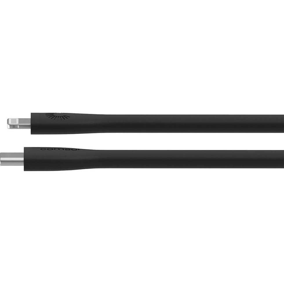 Thumbnail: Detail of Comsol Lightning and USB-C connector tips on black silicone MFi cable