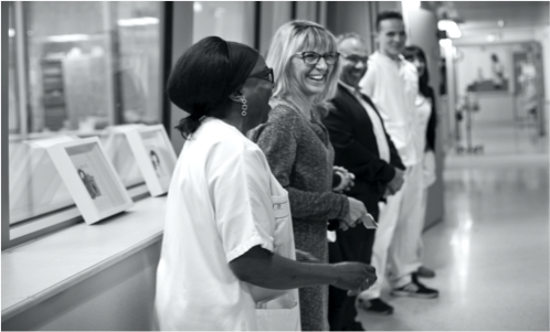 L'équipe soignante du service de médecine interne du Professeur Isabelle Durieu de l'hôpital Lyon Sud (HCL), © Pénélope Octavio