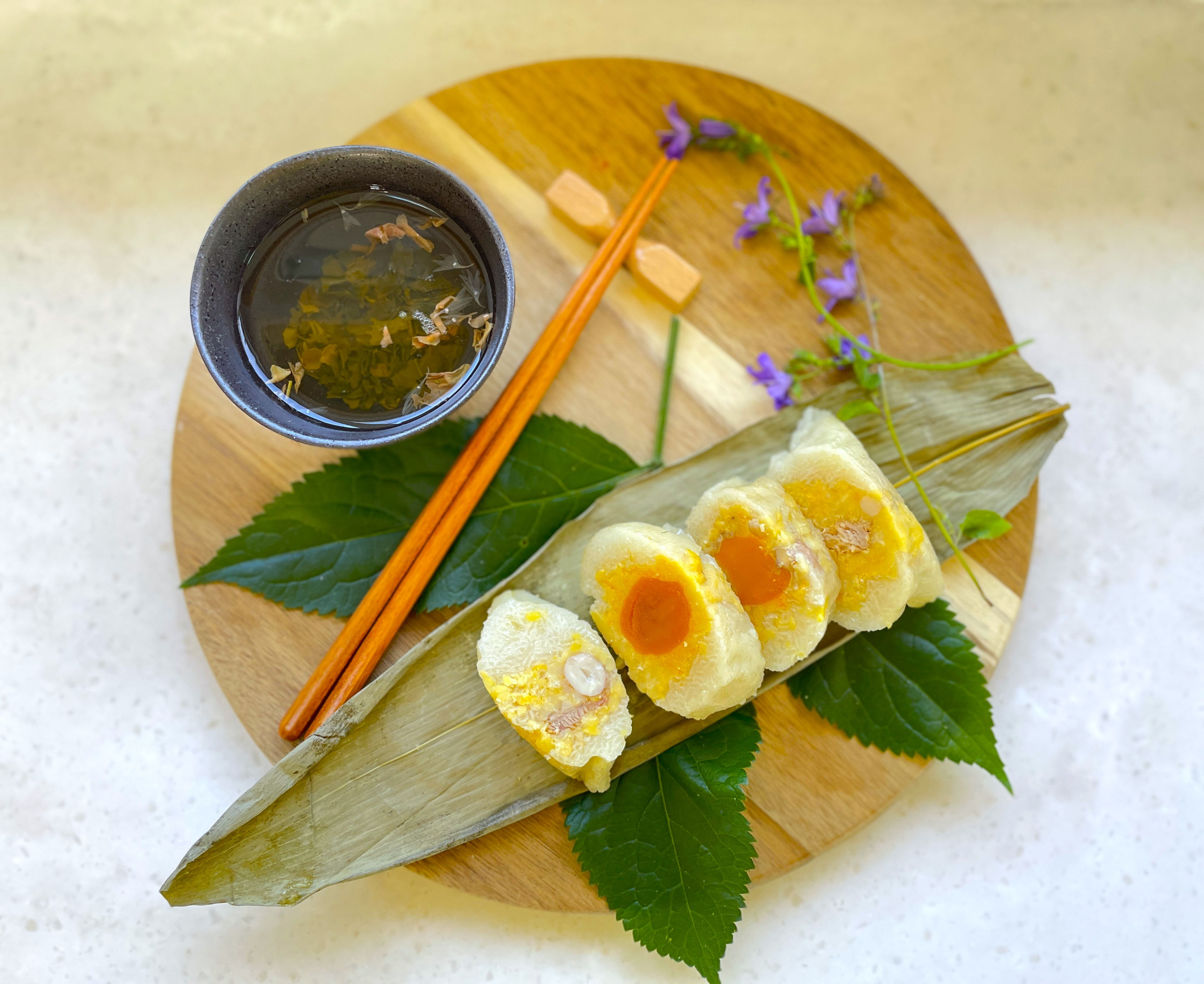 手工糯米糭 Sticky Rice Dumpling