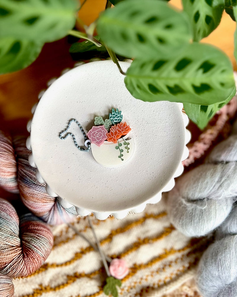 Thumbnail: Succulent Garden Yarn Cutter