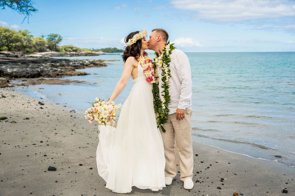Anaeeho'omalu Beach (A-bay)