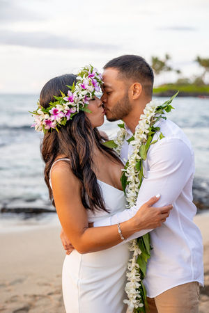 Hawaiian Leis for Weddings | Custom Wedding Leis | Aloha Beach Weddings | Big Island | Oahu Hawaiian Leis for Weddings | Custom Wedding Leis | Aloha Beach Weddings | Big Island | Oahu