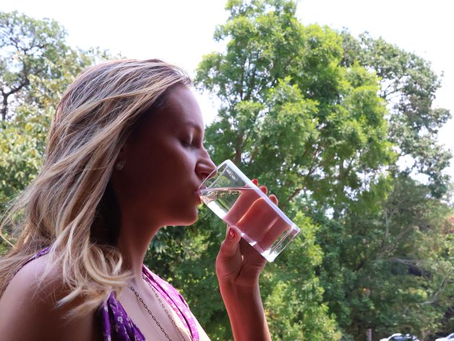 Não espere a sede apertar: beber água e alimentação leve ajudam a encarar o calorão em MS