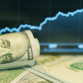 O Dólar sobe para R$ 5,28 em meio à queda no preço dos bens primários.