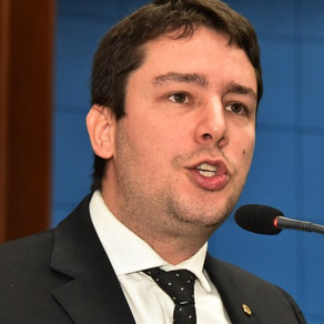 Propostas estabelecem regras para agentes públicos estaduais e municipais