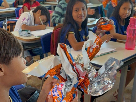 Prefeitura entrega quase 3 mil ovos de Páscoa para crianças indígenas
