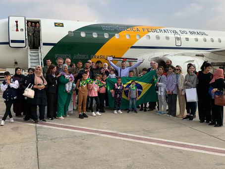 Brasileiros repatriados de Gaza já estão a caminho do Brasil 