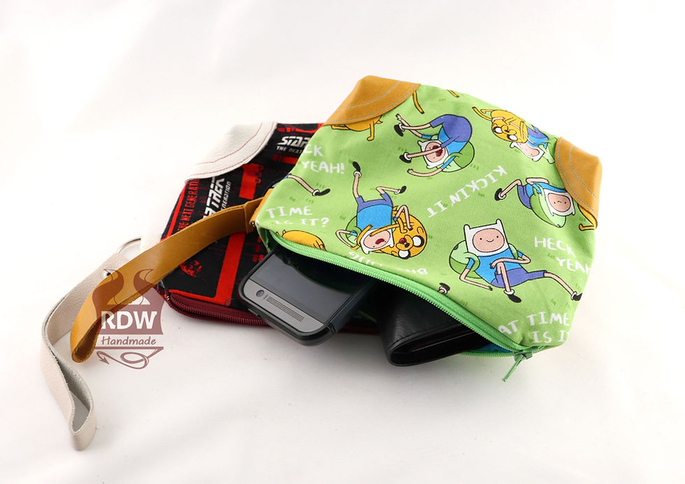 Thumbnail: Fandom Wrist Purses
