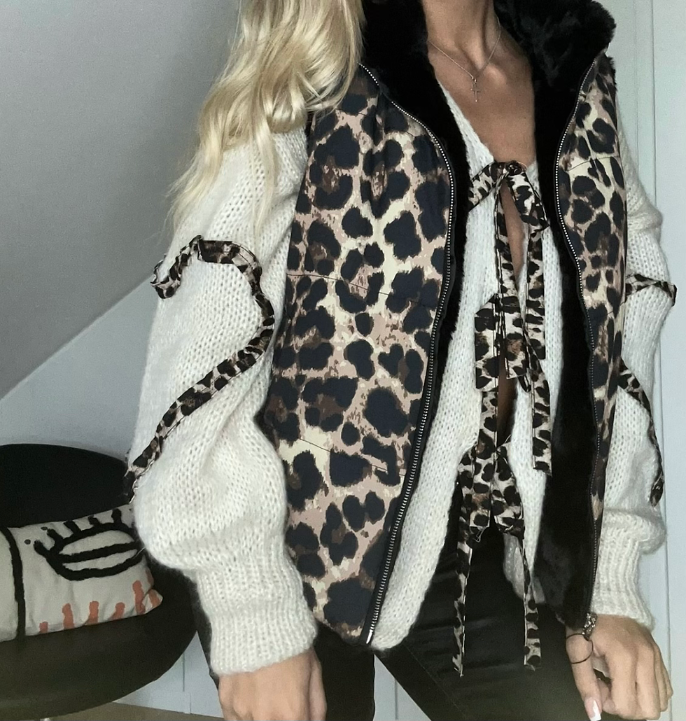 Miniature : Veste sans manches reversible noire ou beige 