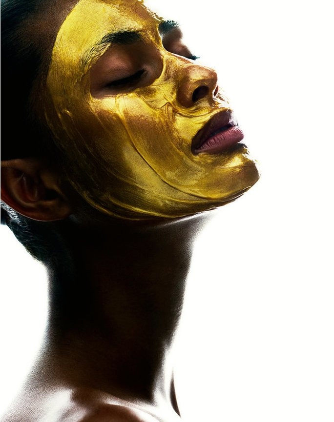 Gold cleansing mask