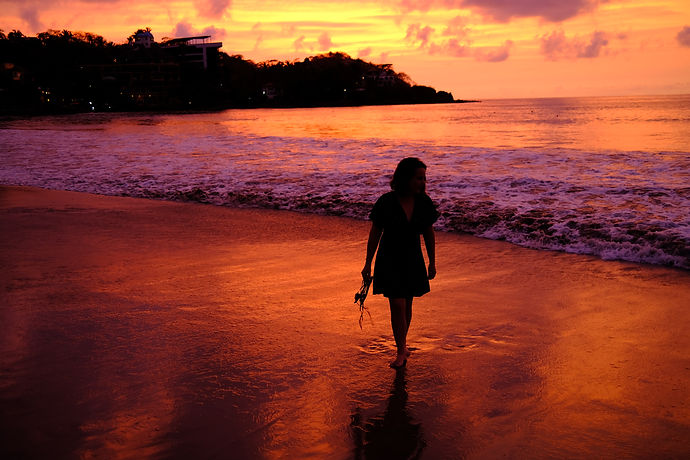 MexicanSunsetGirl.JPG