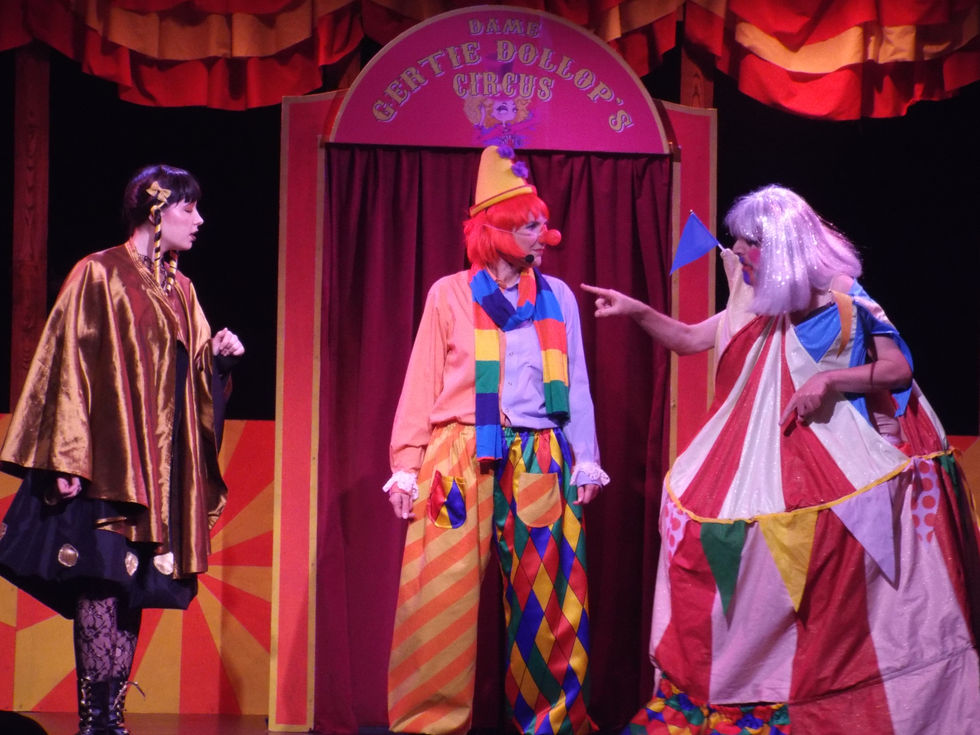 Goldilocks, Silly Billy and Dame Gertie