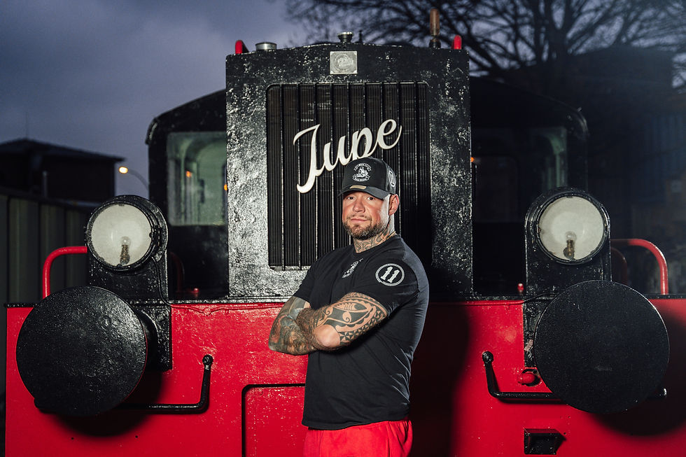 Schwarzes T-Shirt von Gleis 11, Bremen Germany 