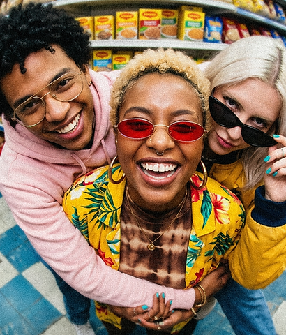 Amigos Juntos se divertindo com DiColore Senses