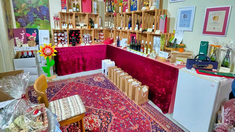 Heusser Rebbau und Weinhandel (Uster, Switzerland)