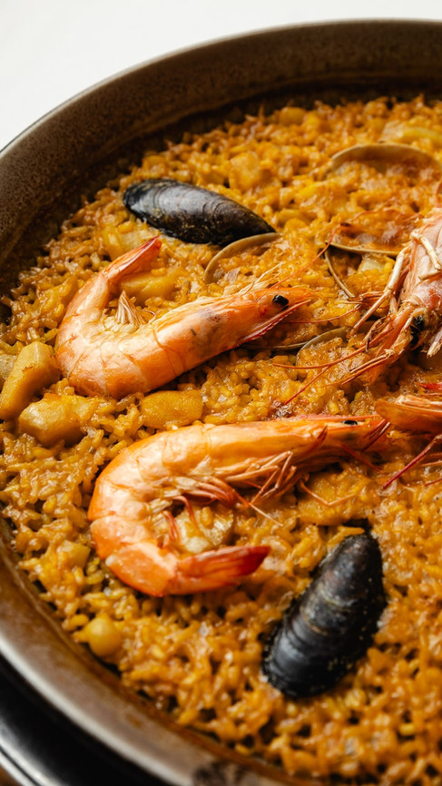 Detalle de un arroz con marisco