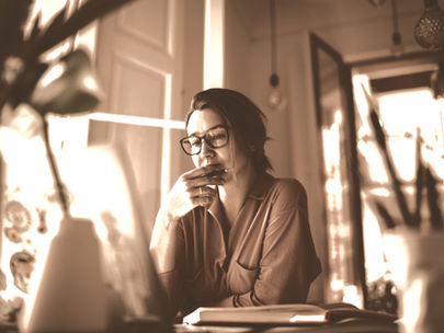 El ciclo de la insatisfacción: Por qué, a pesar de tus logros, siempre falta algo