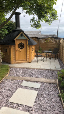 bbq hut exterior .jpeg