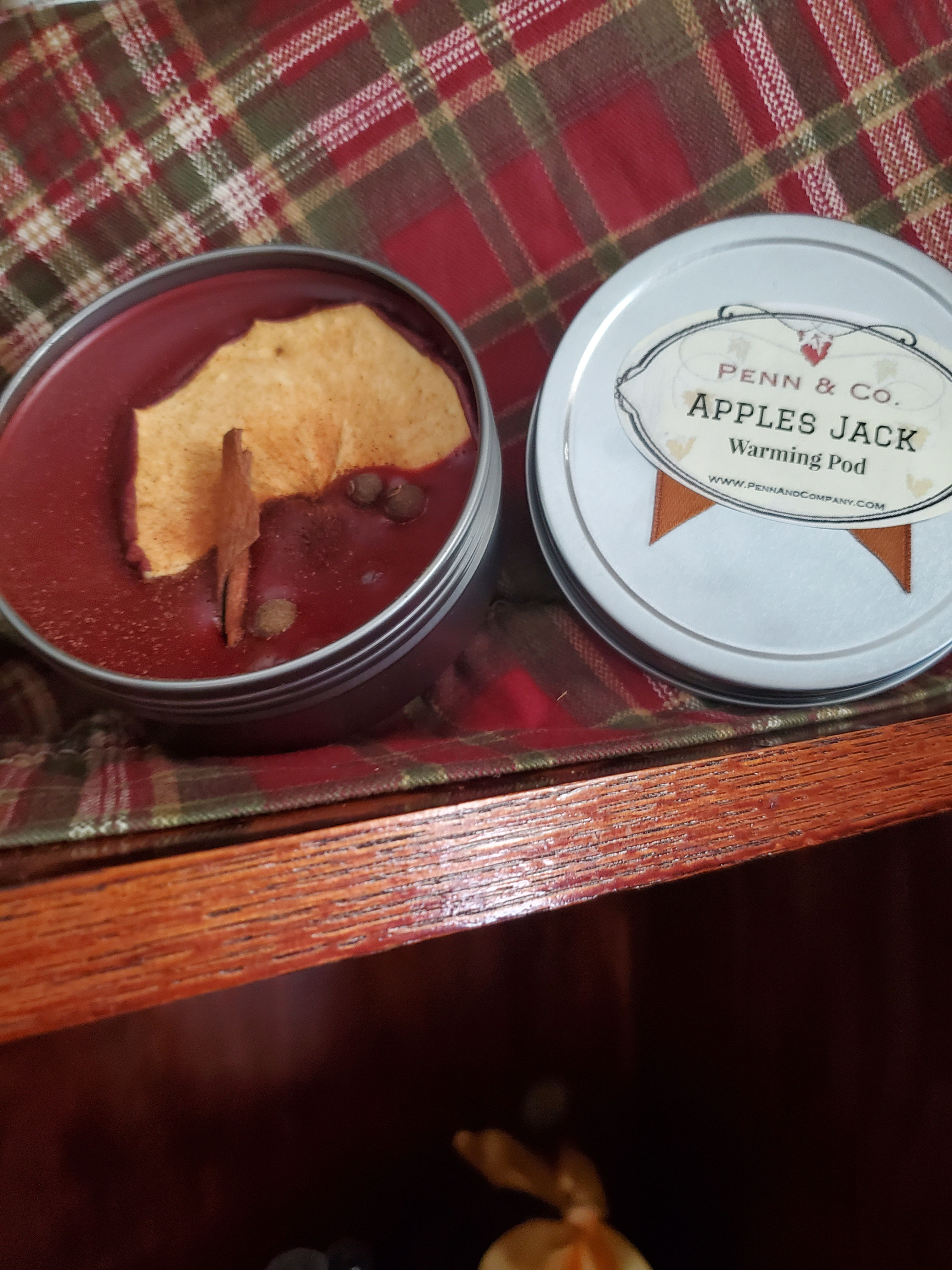 Apple Jack Warming Pod