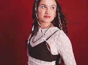 Joaquina lanza nuevo sencillo "Todo y Nada"