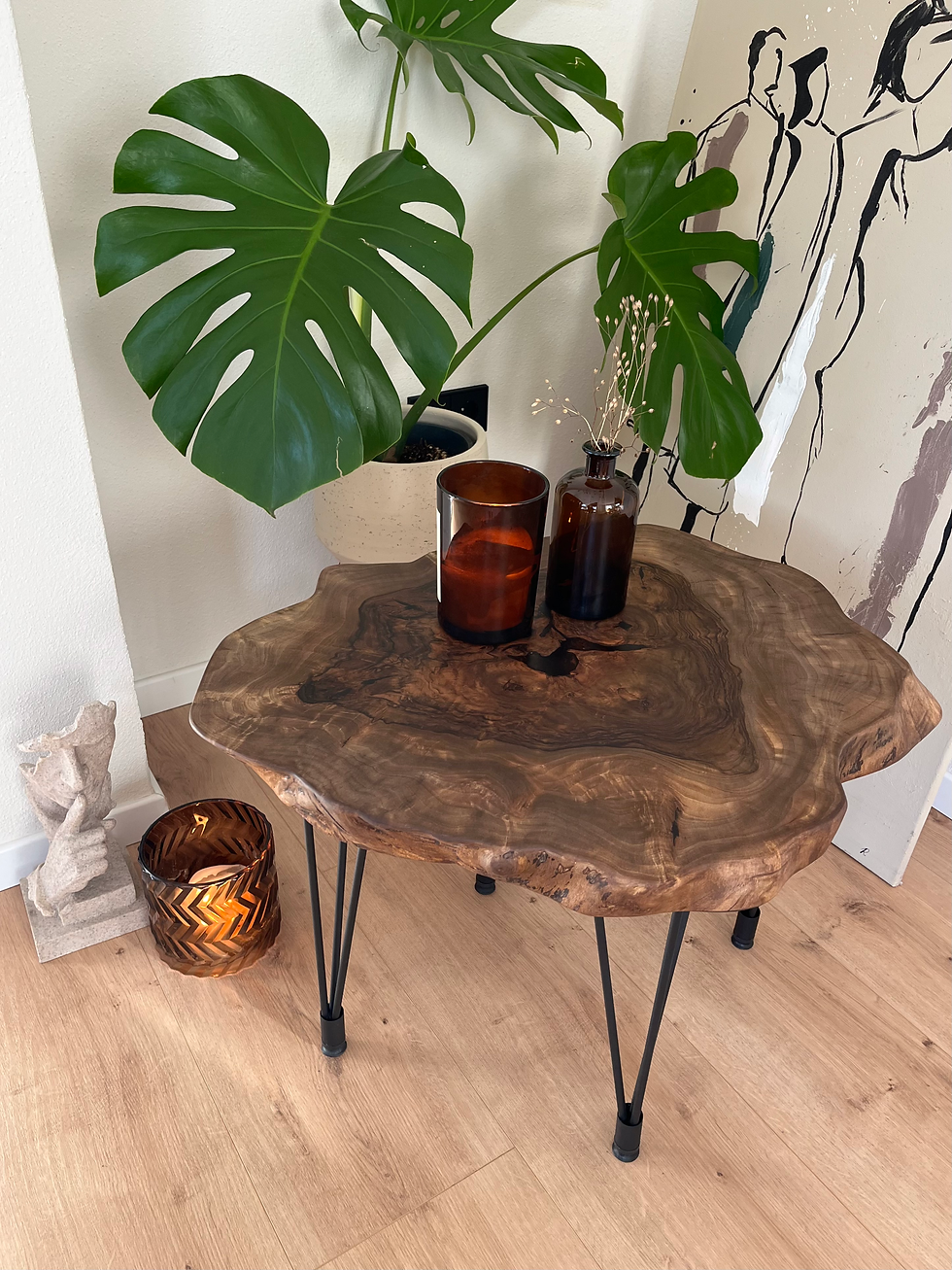 Miniaturbild: Couchtisch aus Nussbaum Massivholz, Beistelltisc