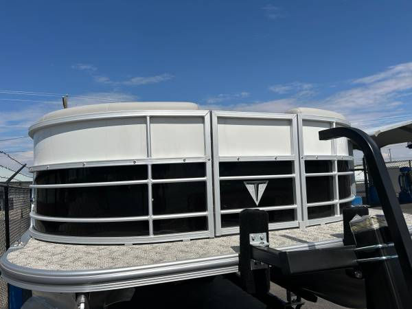 Thumbnail: 2025 TRIFECTA PONTOON
