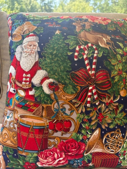 Thumbnail: Christmas Pillow