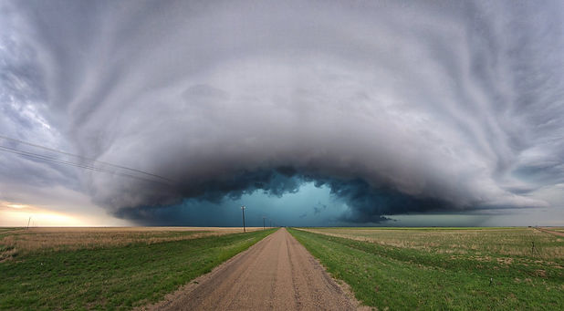 Supercell_hail_core_near_Stratford,_Texas_on_May_18,_2023.jpg