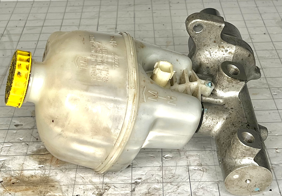 Thumbnail: Brake Master Cylinder With Reservoir 2008 Dodge Ram 1500 Oem