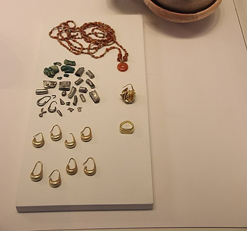 Gold_Earrings Silver Beads