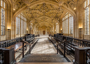 Divinity_School_Interior_2,_Bodleian_Library,_Oxford,_UK_-_Diliff.jpg