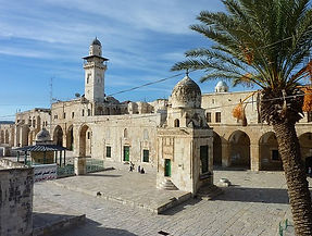 Jerusalem._P1060930_(31178947846) fountain qayt bayt.jpg