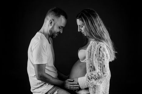 צילומי הריון בסטודיו