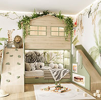 Cameretta a tema giungla con decorazioni di animali e piante tropicali, letto a castello con scala e scivolo. Un ambiente avv