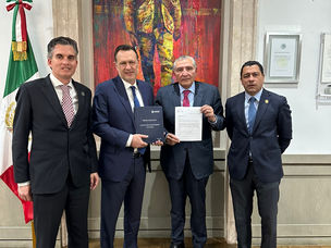 Entrega Mauricio Kuri proyecto ejecutivo del Acueducto III