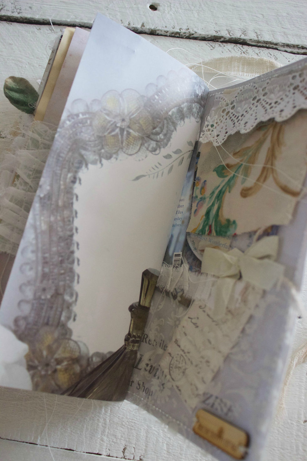 Thumbnail: Jeanne d'Arc Mood Junk Journal "Romantic Green Bottle"