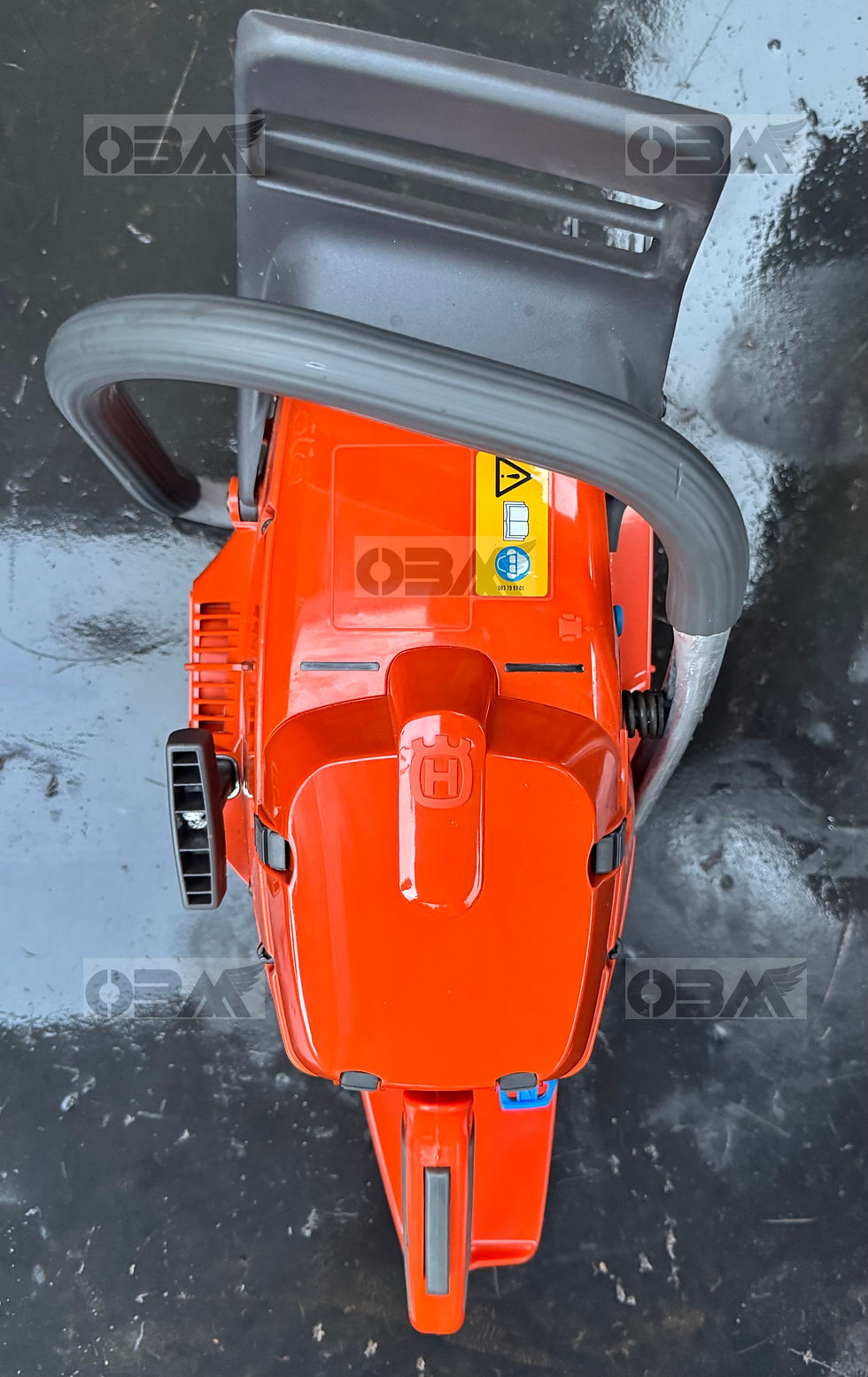 Thumbnail: HUSQVARNA 390XP Chainsaw Power Head with West Coast Dog fitted... OS Sales Only.